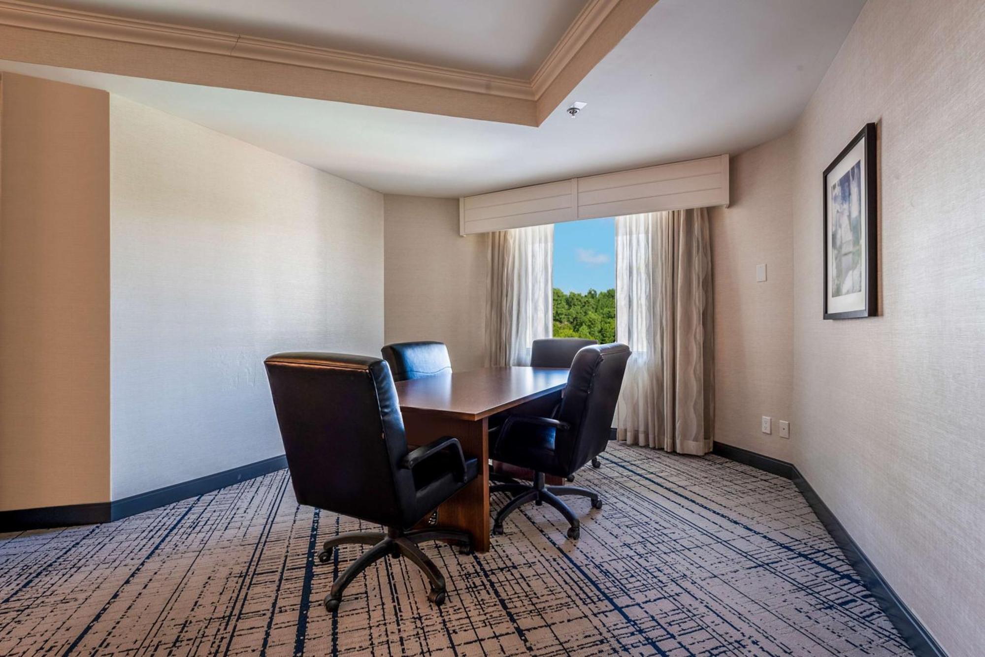 Doubletree By Hilton South Charlotte Tyvola Hotel Luaran gambar