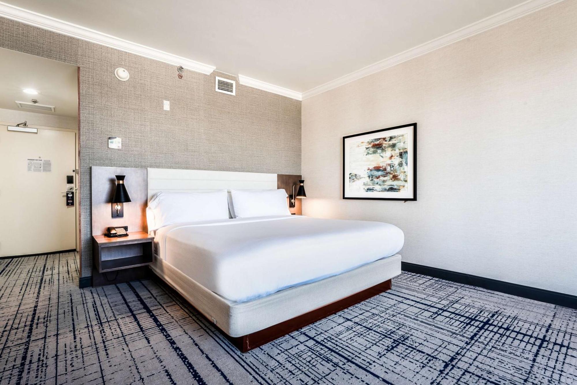 Doubletree By Hilton South Charlotte Tyvola Hotel Luaran gambar