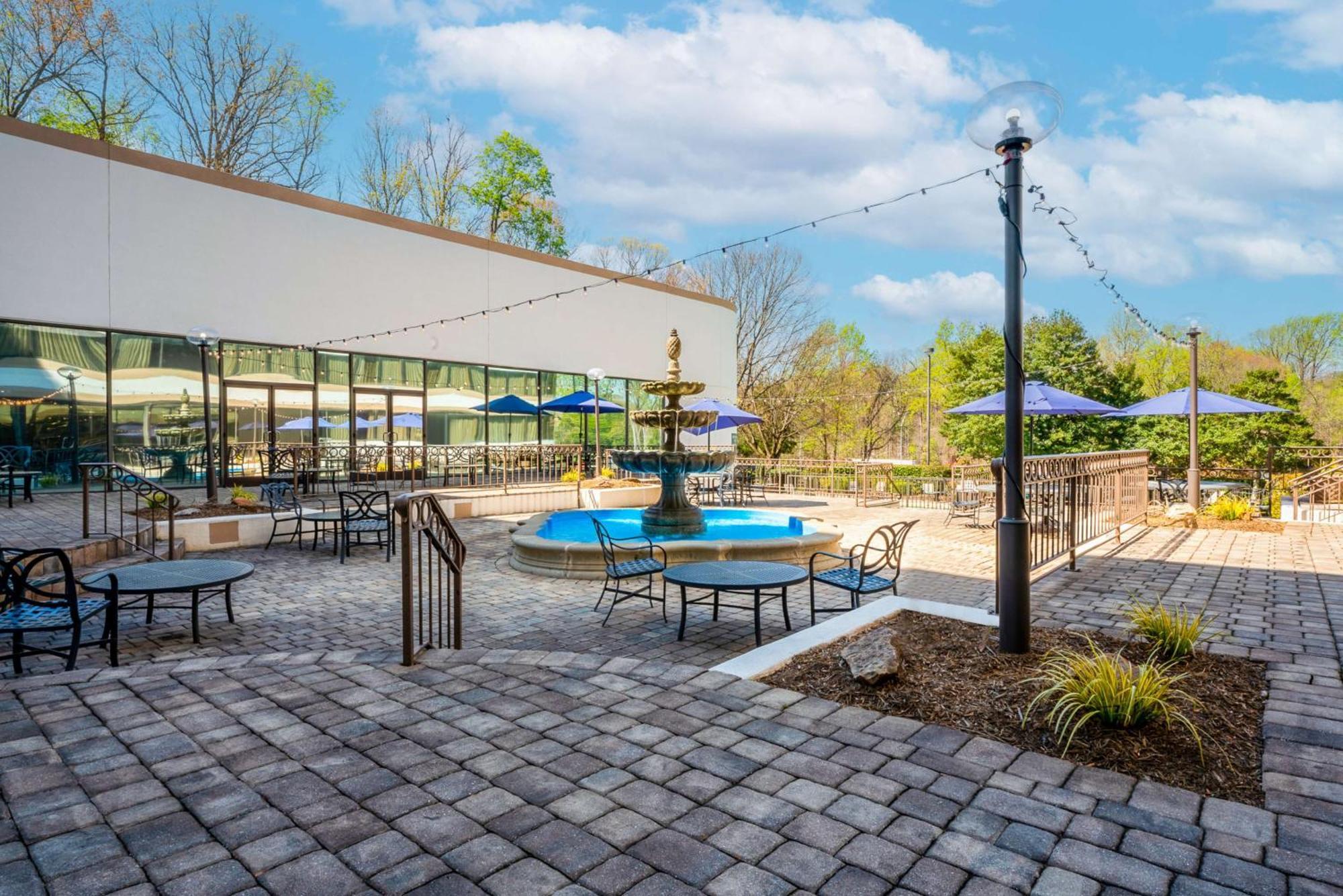 Doubletree By Hilton South Charlotte Tyvola Hotel Luaran gambar
