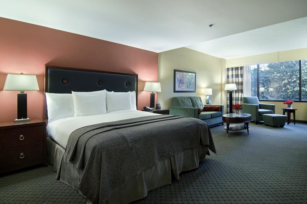Doubletree By Hilton South Charlotte Tyvola Hotel Bilik gambar